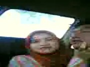 bokep jilbab bercumbu di mobil